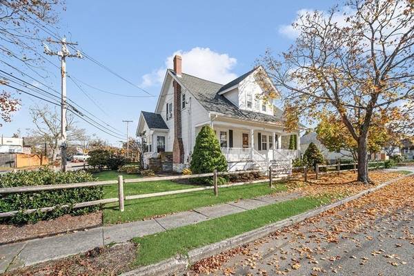 39 Jefferson St, Fairhaven, MA 02719