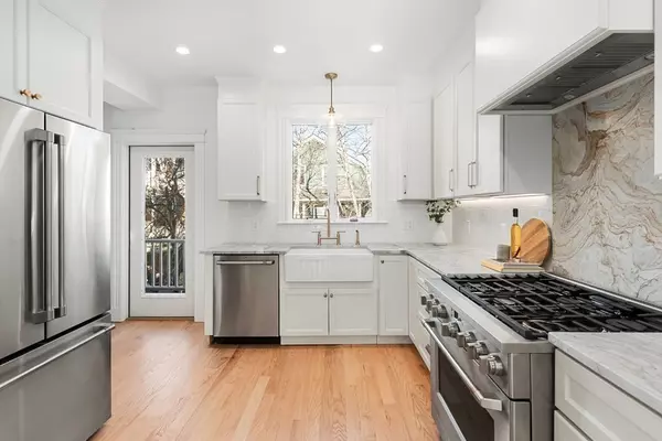 Cambridge, MA 01238,31 Copley Street #B