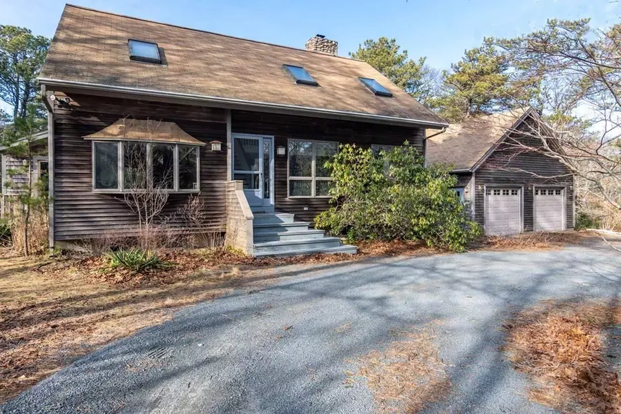 48 Puritan Drive, Oak Bluffs, MA 02557