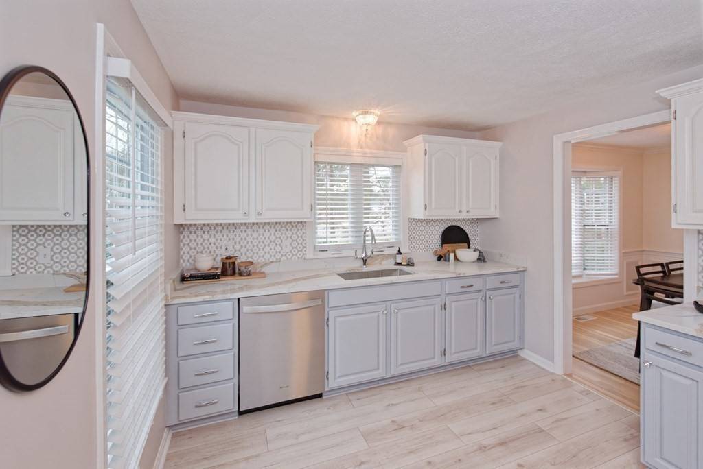 Medfield, MA 02052,55 West Street #1