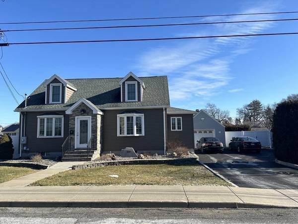 164 Prospect St, Ludlow, MA 01056