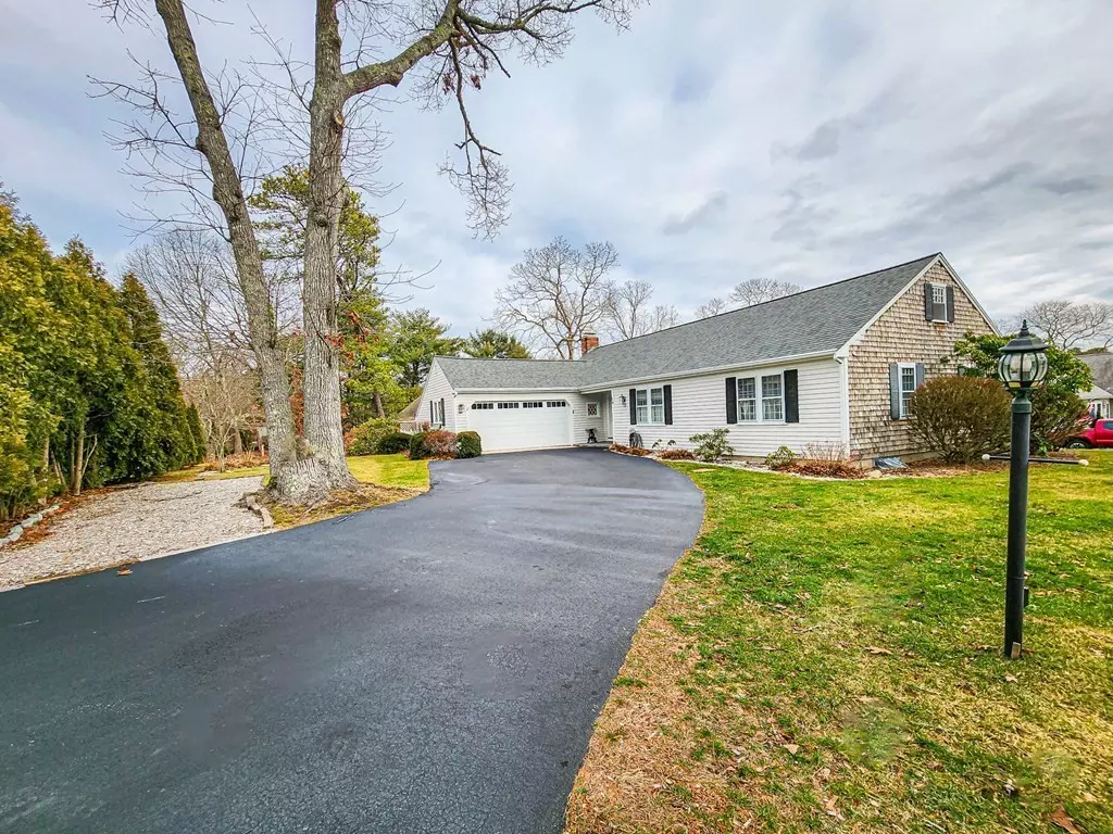 Yarmouth, MA 02675,14 Halyard Rd