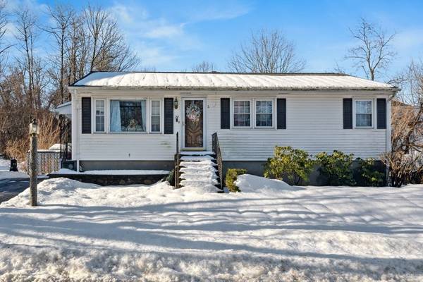 34 Princeton St, Leominster, MA 01453