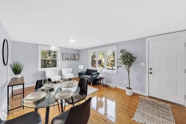 Granby, MA 01033,105 North St