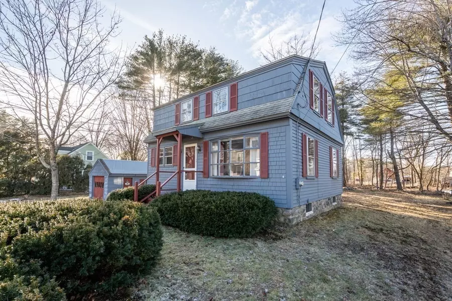 3 Marlboro St, Maynard, MA 01754