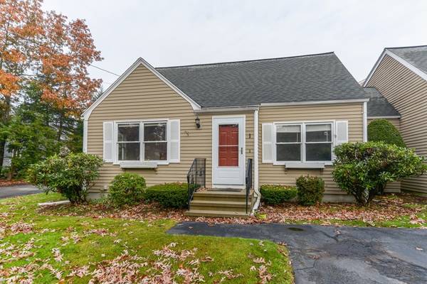 88 Cocasset St #1, Foxboro, MA 02035