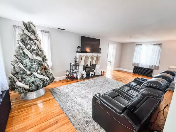 Agawam, MA 01001,118 Reed St