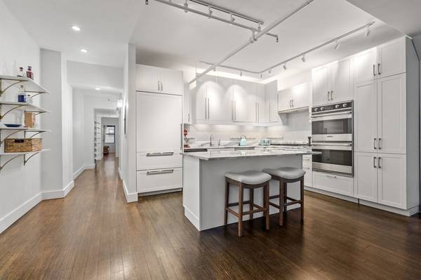 453 Washington Street #10A, Boston, MA 02111