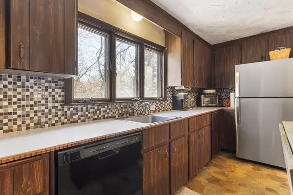 Randolph, MA 02368,5 Bartlett Rd