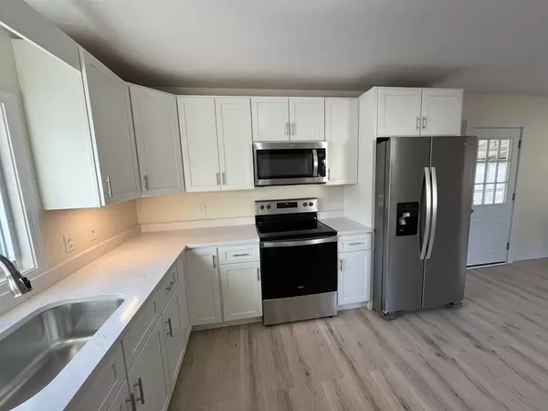 Wareham, MA 02538,8 Hector Street #8