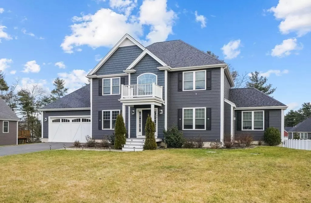 Dighton, MA 02715,44 Waterford Cir