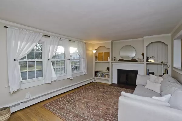 Agawam, MA 01001,73 Edward St