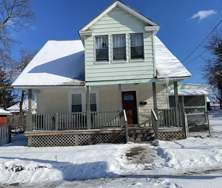 23 Preston St, Springfield, MA 01109