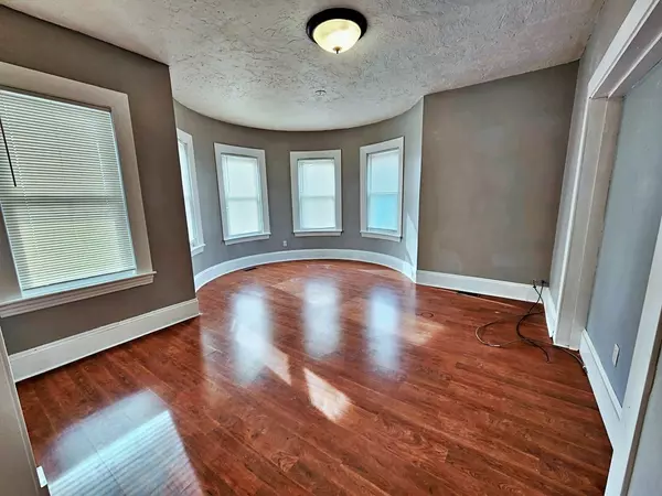 Brockton, MA 02302,590 Centre St