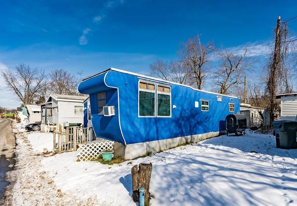 Springfield, MA 01119,23 Mobile Home Way