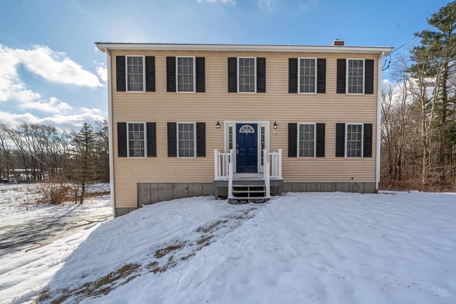 114 Oak St, Norton, MA 02766