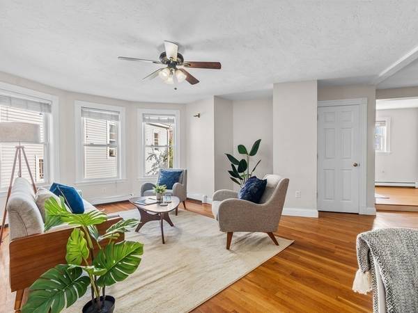 480 Medford St #4, Somerville, MA 02145