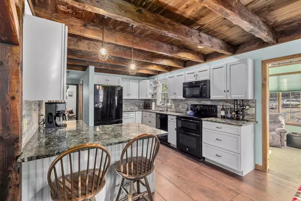 Marshfield, MA 02050,94 Smoke Hill Ridge Rd