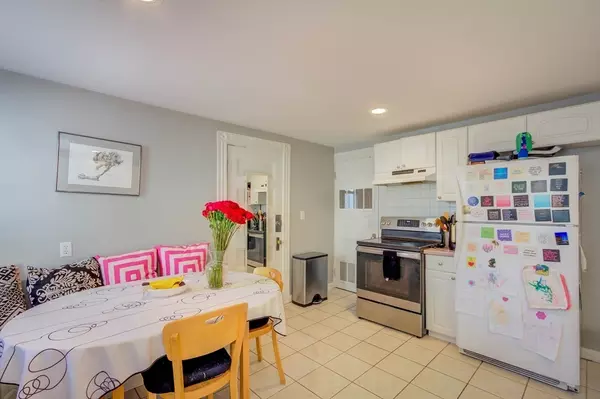 Brookline, MA 02467,771 Boylston St #1