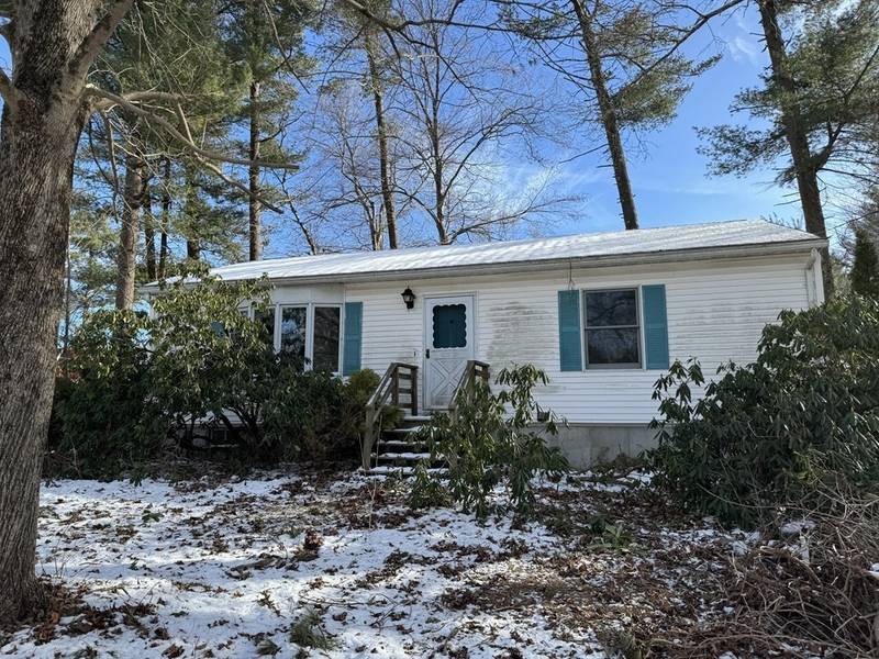 15 Parker Road, Pembroke, MA 02359