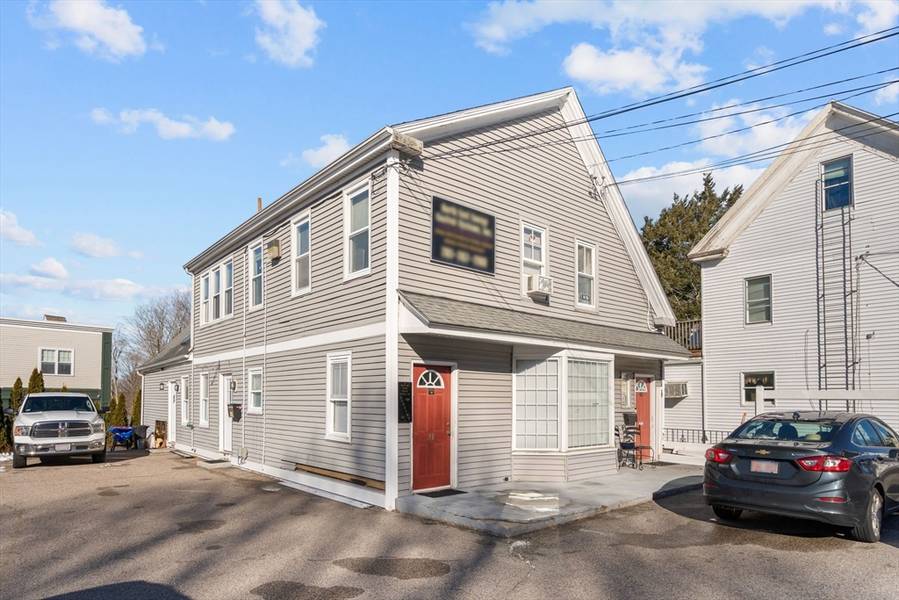 148 N Franklin St, Holbrook, MA 02343