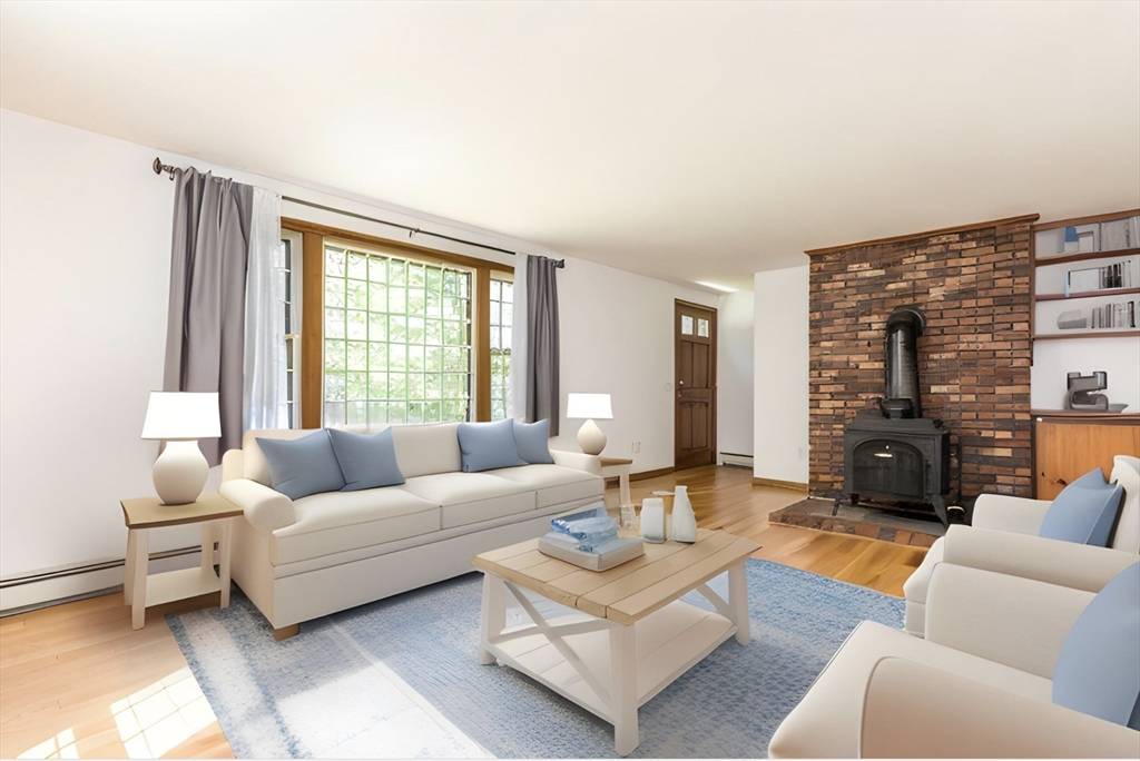 Falmouth, MA 02556,21 Upshur Dr