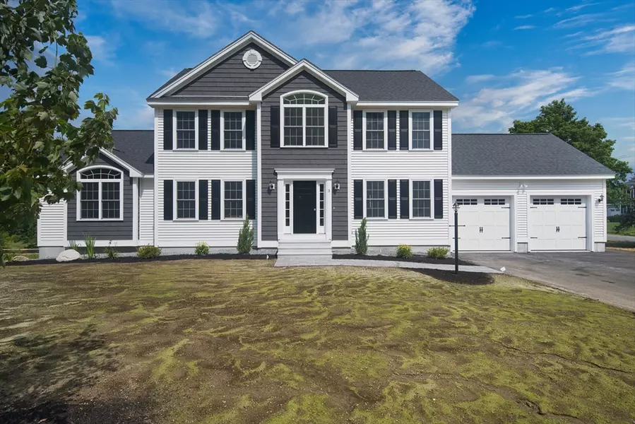 78 Berube Lane #Lot 32, Dracut, MA 01826