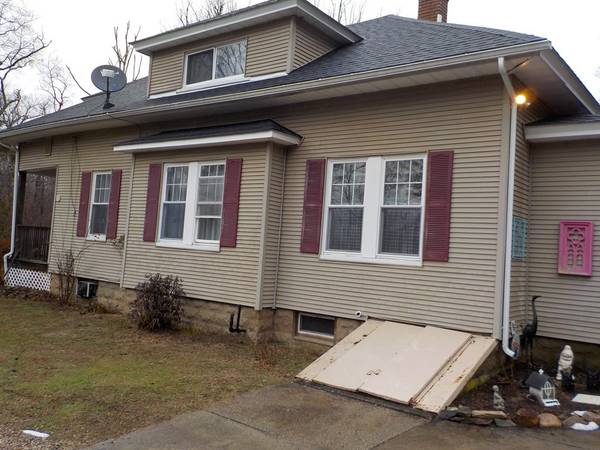 Uxbridge, MA 01569,38 Brown Terrace