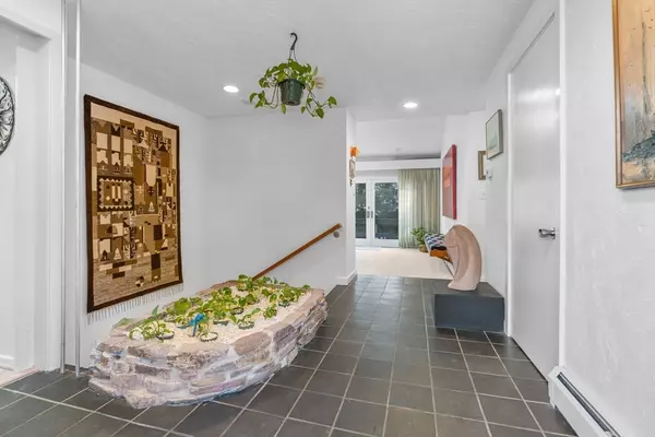 Barnstable, MA 02632,58 Sachem Drive