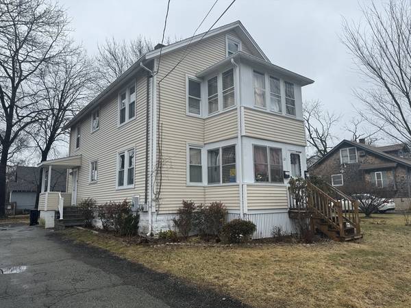 22 Rockwell Ave, Brockton, MA 02302