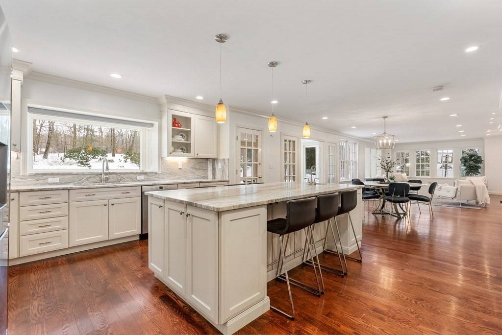 Weston, MA 02493,30 Hillcrest Rd