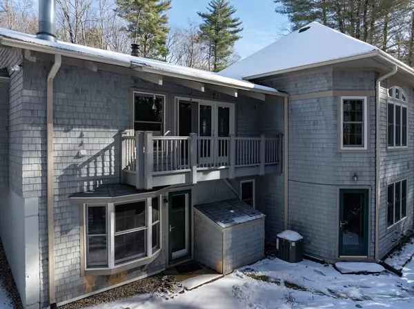 Pelham, MA 01002,206 North Valley Road