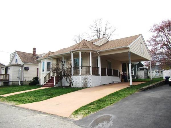 517 Prescott St, New Bedford, MA 02745