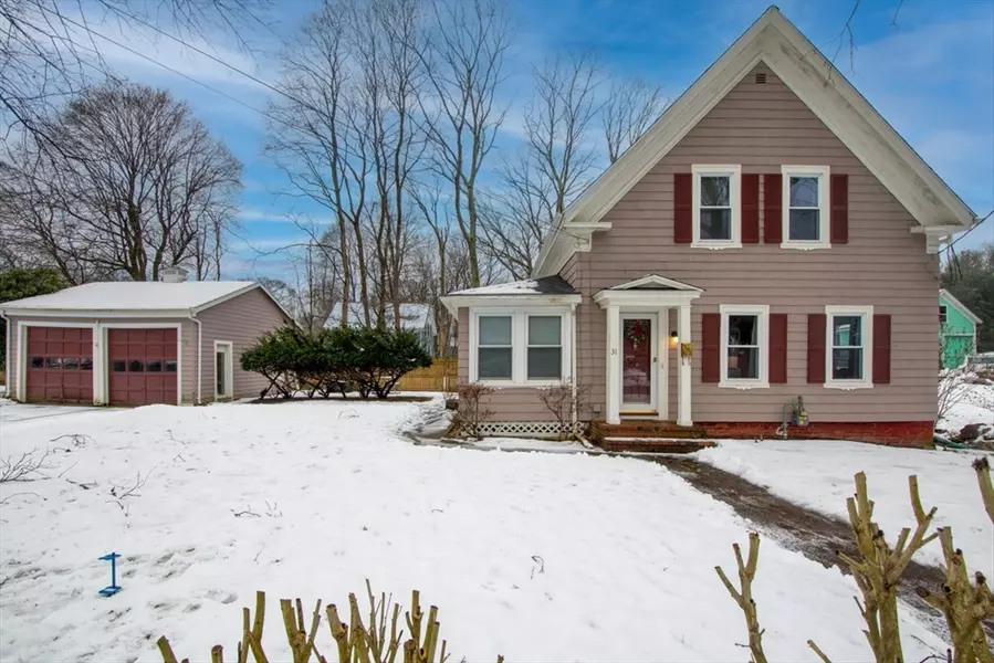 31 Cottage Street, North Attleboro, MA 02763