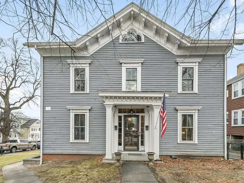 37 Albion St, Somerville, MA 02143