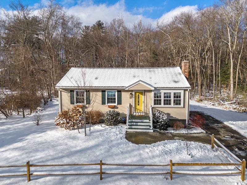 193 Gorwin Dr, Holliston, MA 01746