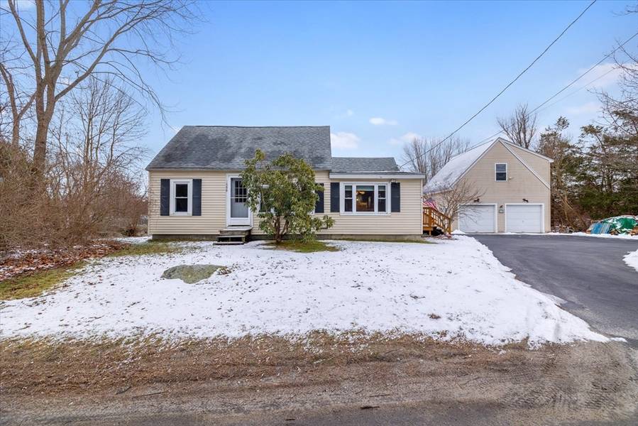 358 Blackstone St, Blackstone, MA 01504