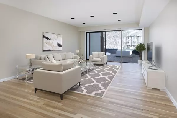 Brookline, MA 02446,120 Beaconsfield Rd #15