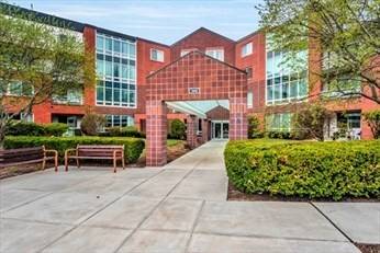 461 Place Ln #461, Woburn, MA 01801