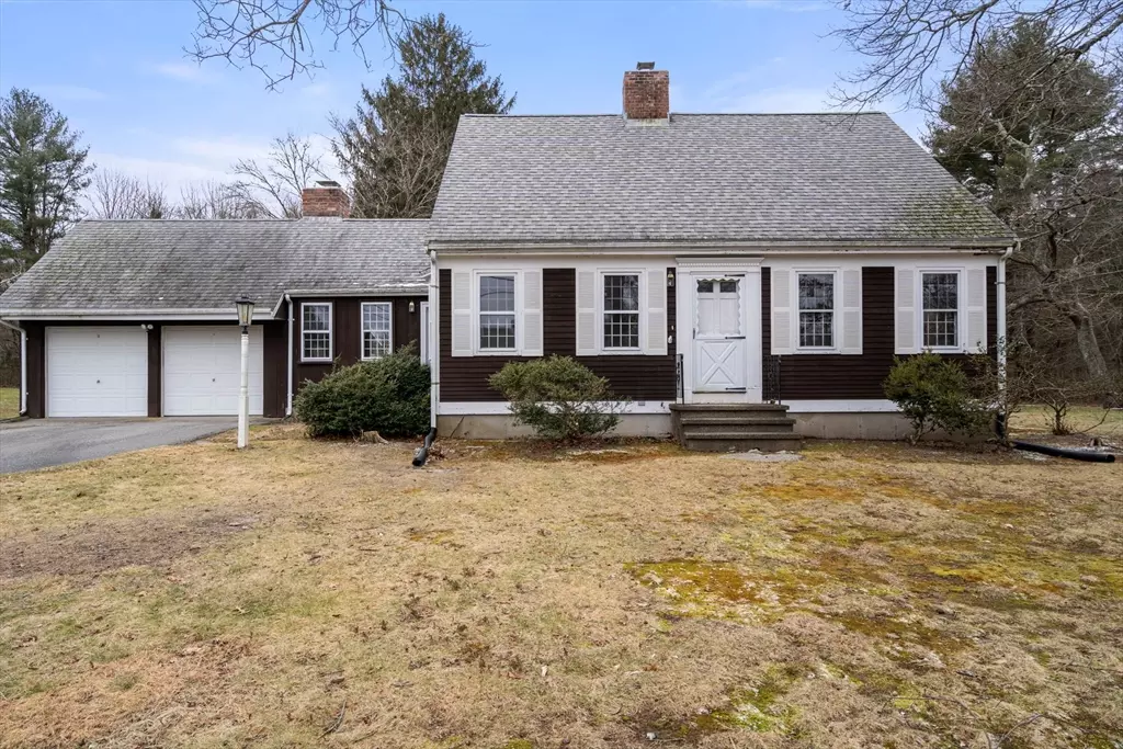 Dighton, MA 02764,2688 Horton St