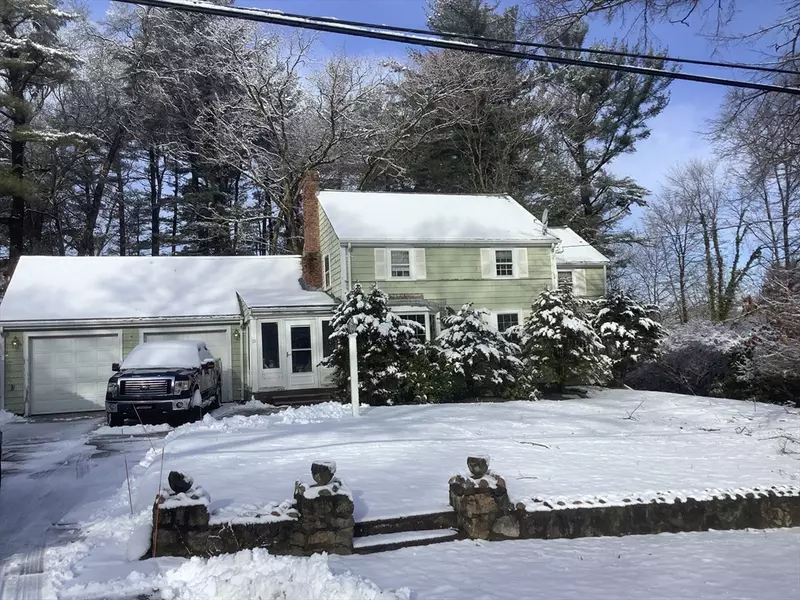 15 Oxbow, Lynnfield, MA 01940