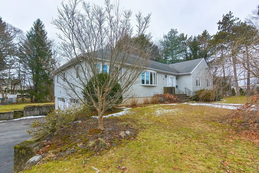 22 Birch St, Westwood, MA 02090