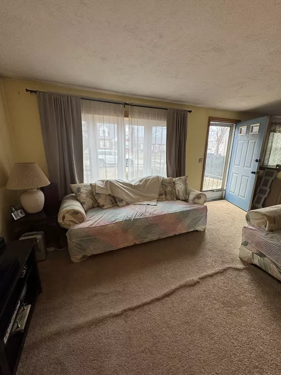 Brockton, MA 02302,26 Crosby Rd