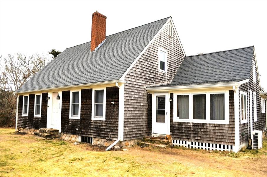 164 Acushnet Rd, Mattapoisett, MA 02739