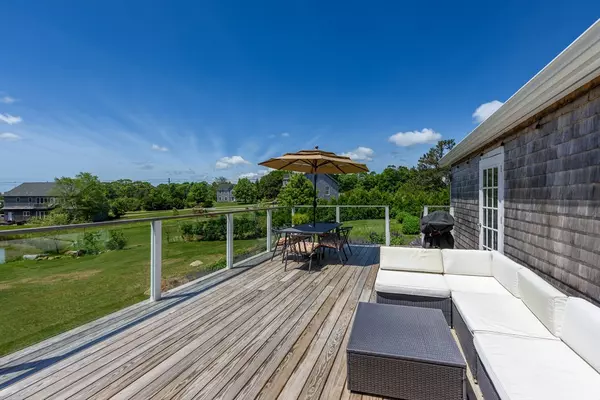 Oak Bluffs, MA 02557,4 Elisha Lane