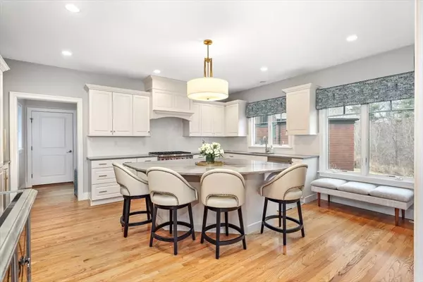 Hingham, MA 02043,22 Raynor Drive #22