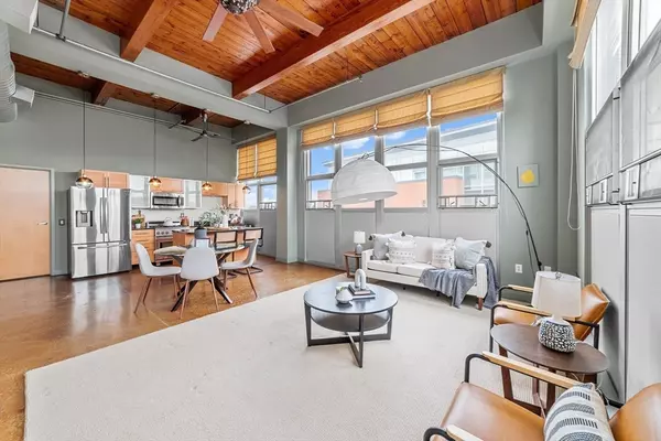 Quincy, MA 02171,118 Holmes St #302