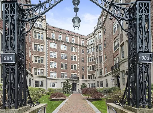 984 Memorial Drive #304, Cambridge, MA 02138