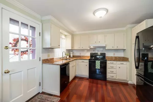 Marblehead, MA 01945,29 Central Street #1