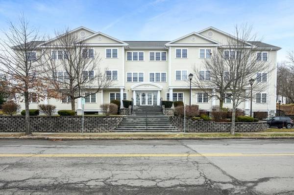 974 Main St #35, Wakefield, MA 01880